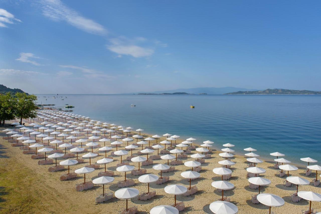 Akrathos Beach Hotel Уранополис Экстерьер фото